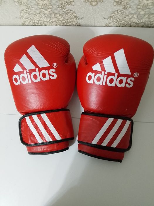 Обменяю боксерские перчатки