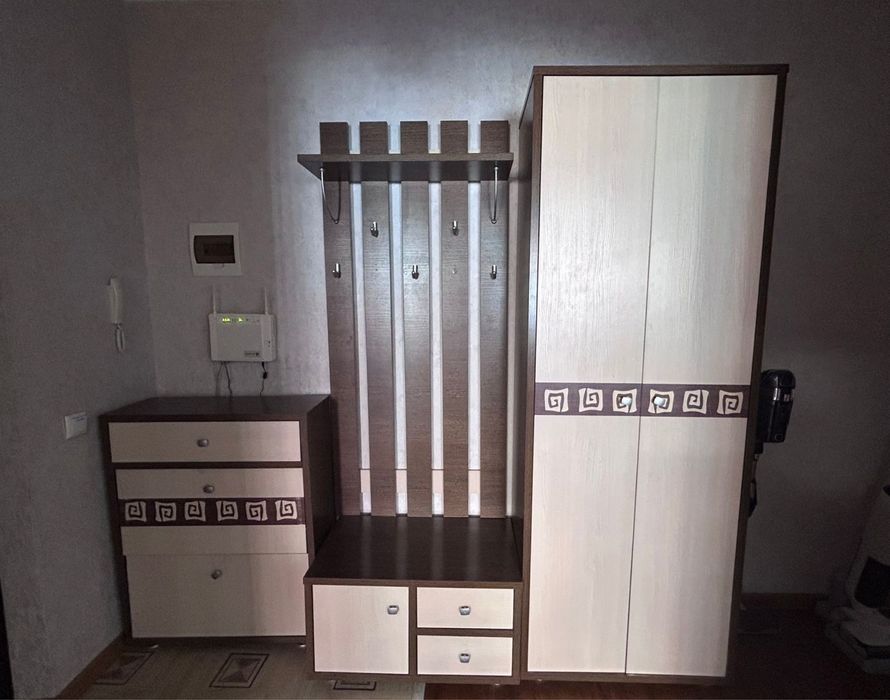 Продам мебель для прихожей