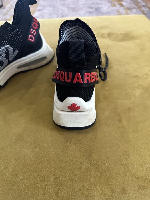 Vand adidasi dsquared