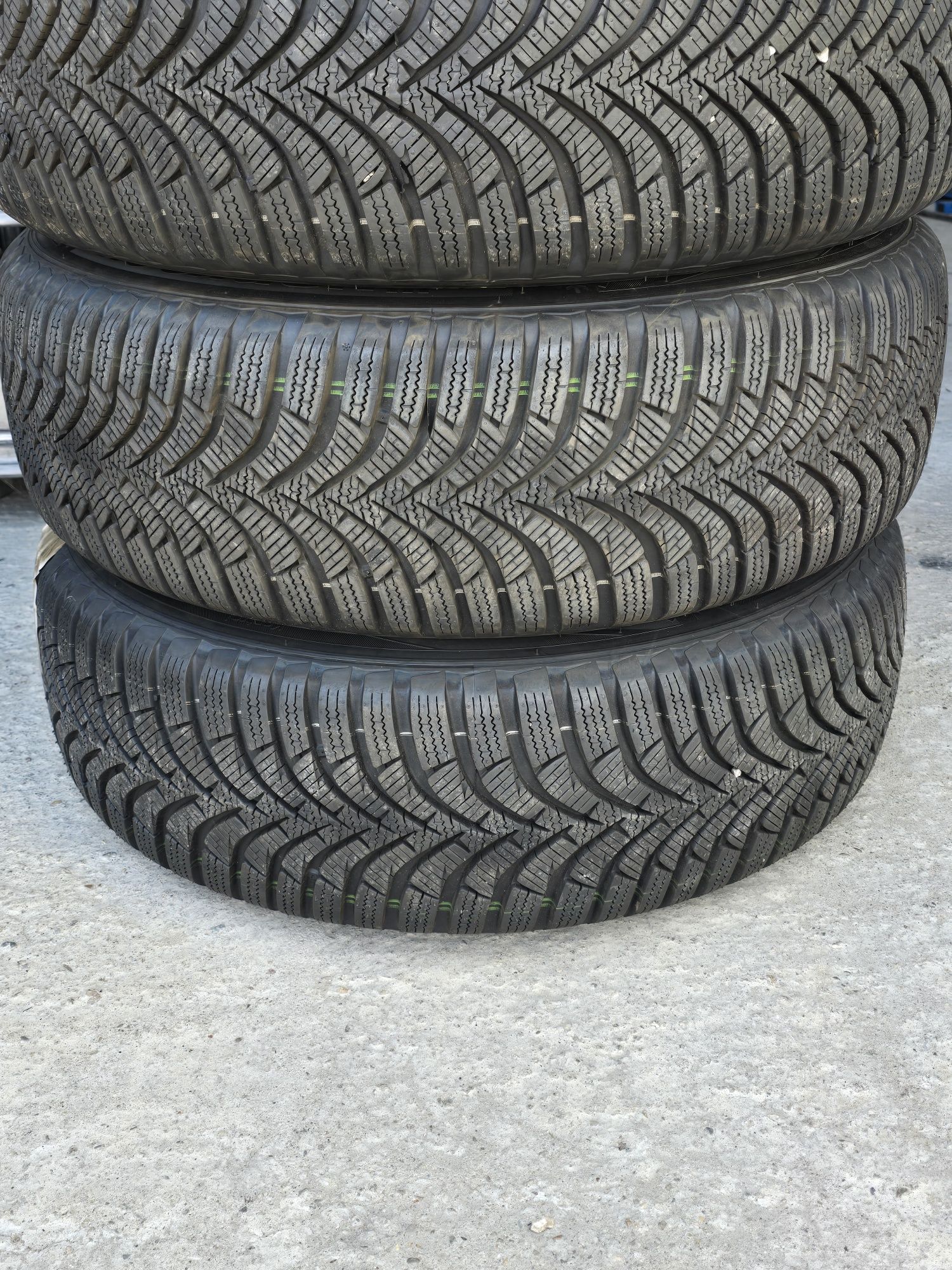 4 Броя 195/60/16 Hankook НОВИ 21dot