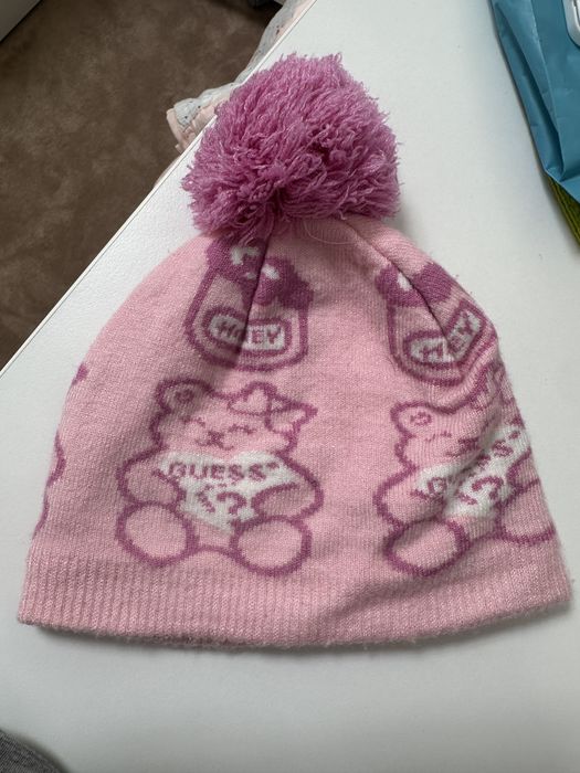 Бебешки шал и шапка Guess