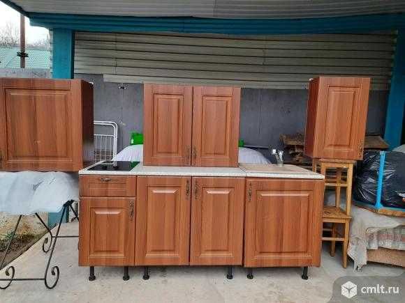 Кухонный гарнитур в хорошем состоянии