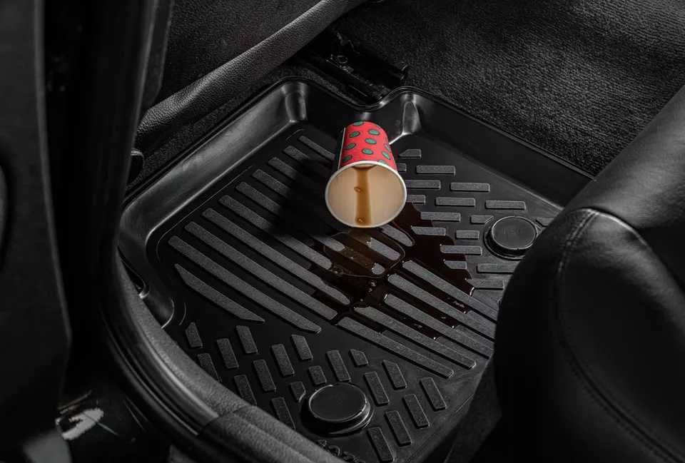 Гумени стелки BMW 1-ва серия E87 / E81 / E82 / E88 тип леген БМВ