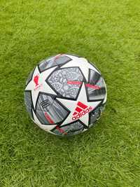 Футбольный мяч Лиги чемпионов