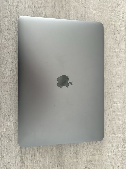 Mackbook Air M1 computer