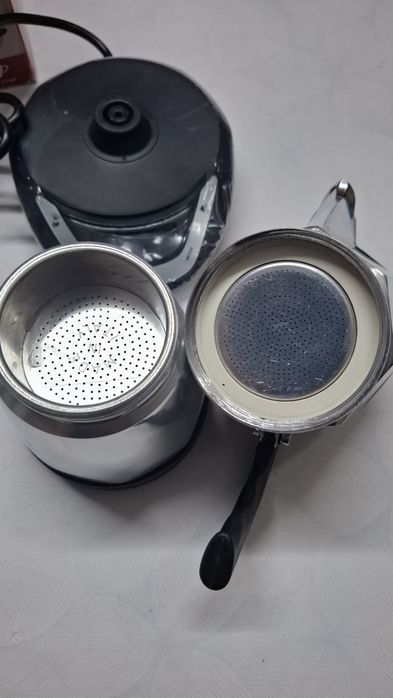 Електрическа кафе машина Bialetti Moka Timer (365 W, сребриста)