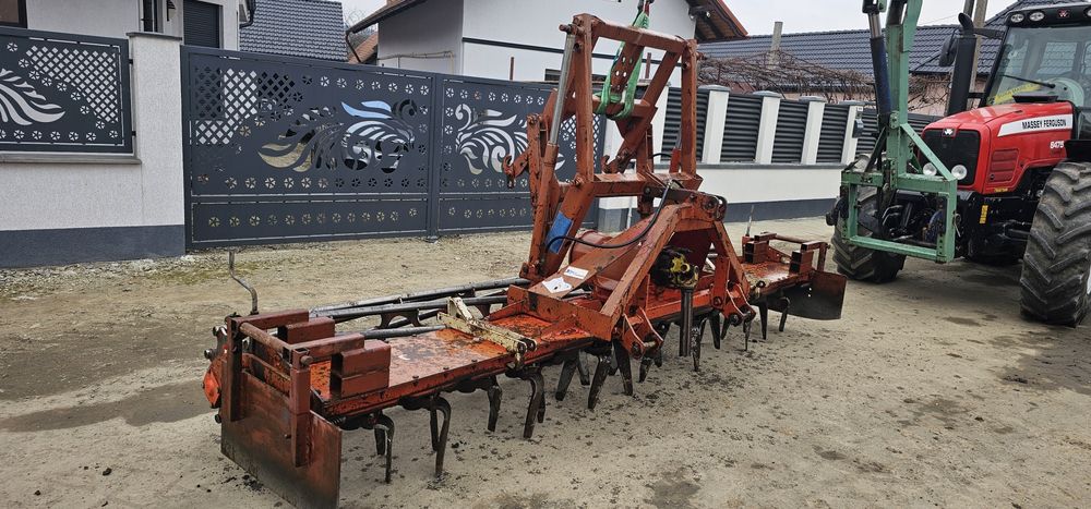 Vand freza kuhn 4metri cu suport semanatoare hidraulic,