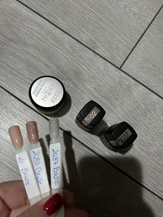 Продавам гел лакове