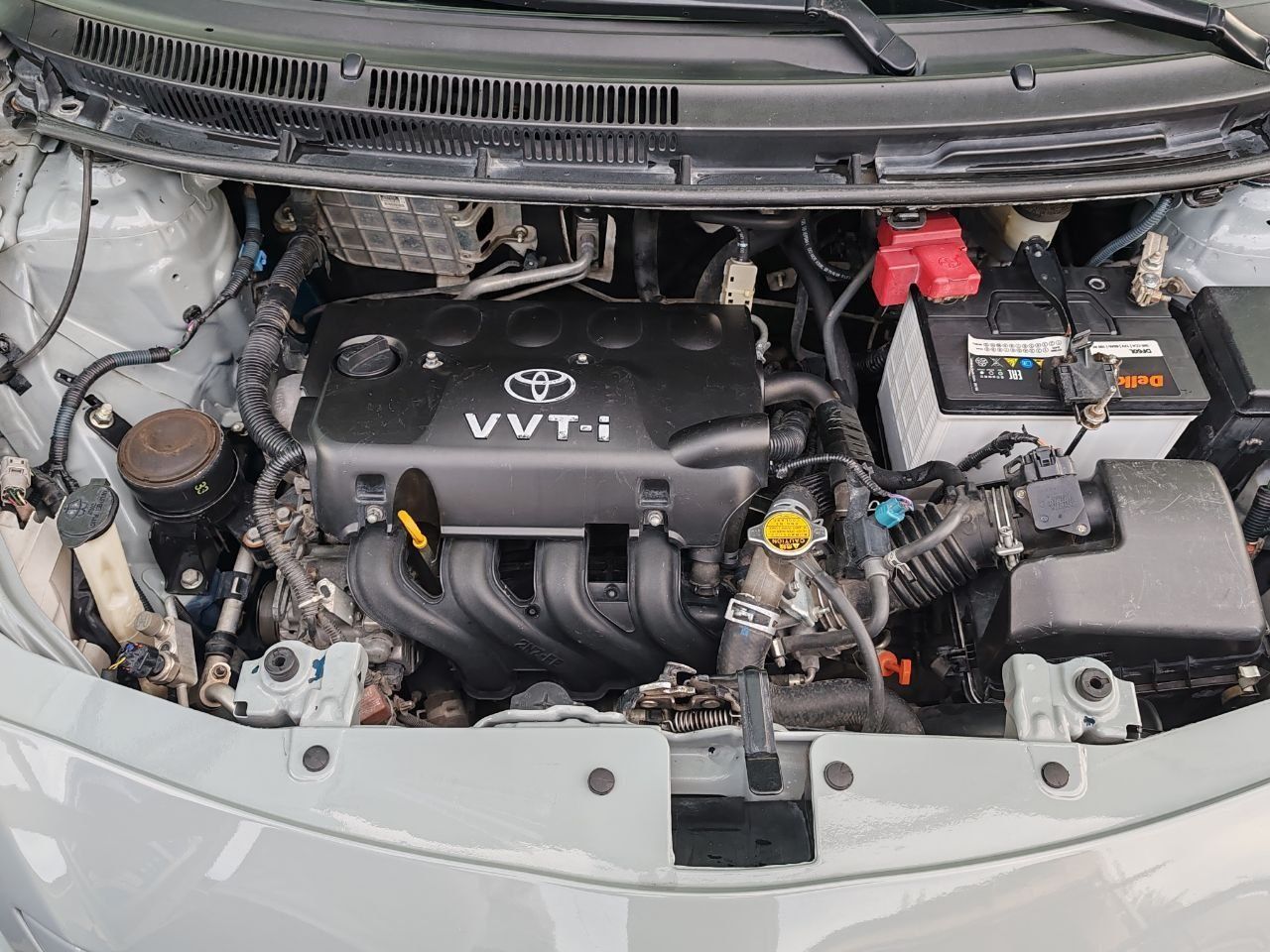 Toyota Yaris Avtomat sotiladi, 2008 yil 270 yurgan. Benzin+gaz.