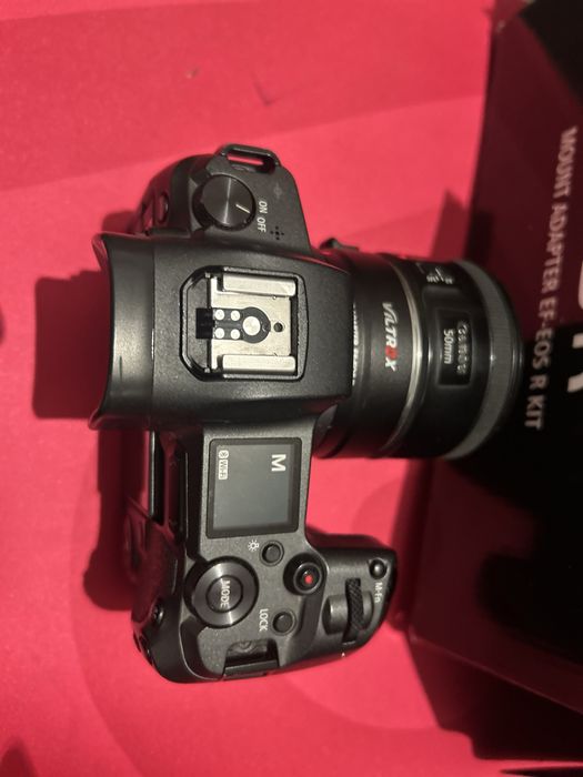 Canon R почти новый