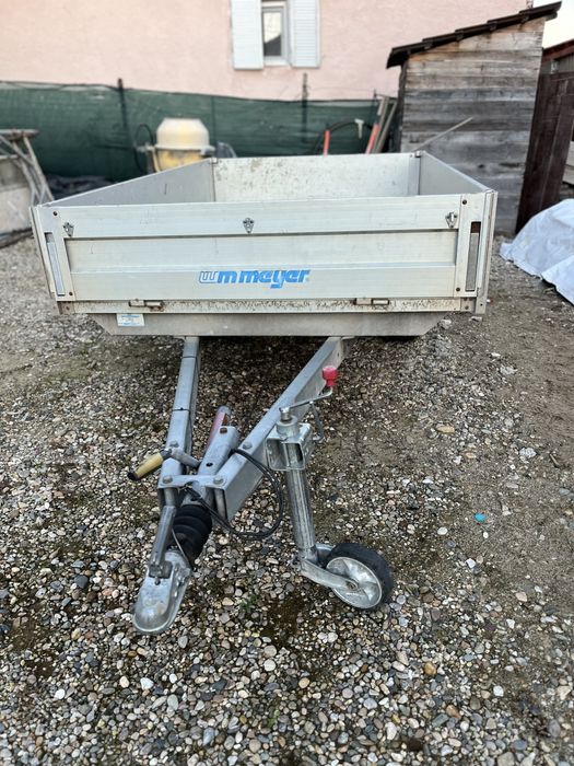 Vand remorca 1300 kg