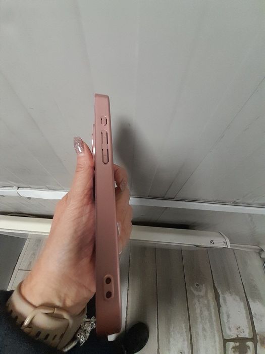 Телефон iPhone 16 pro