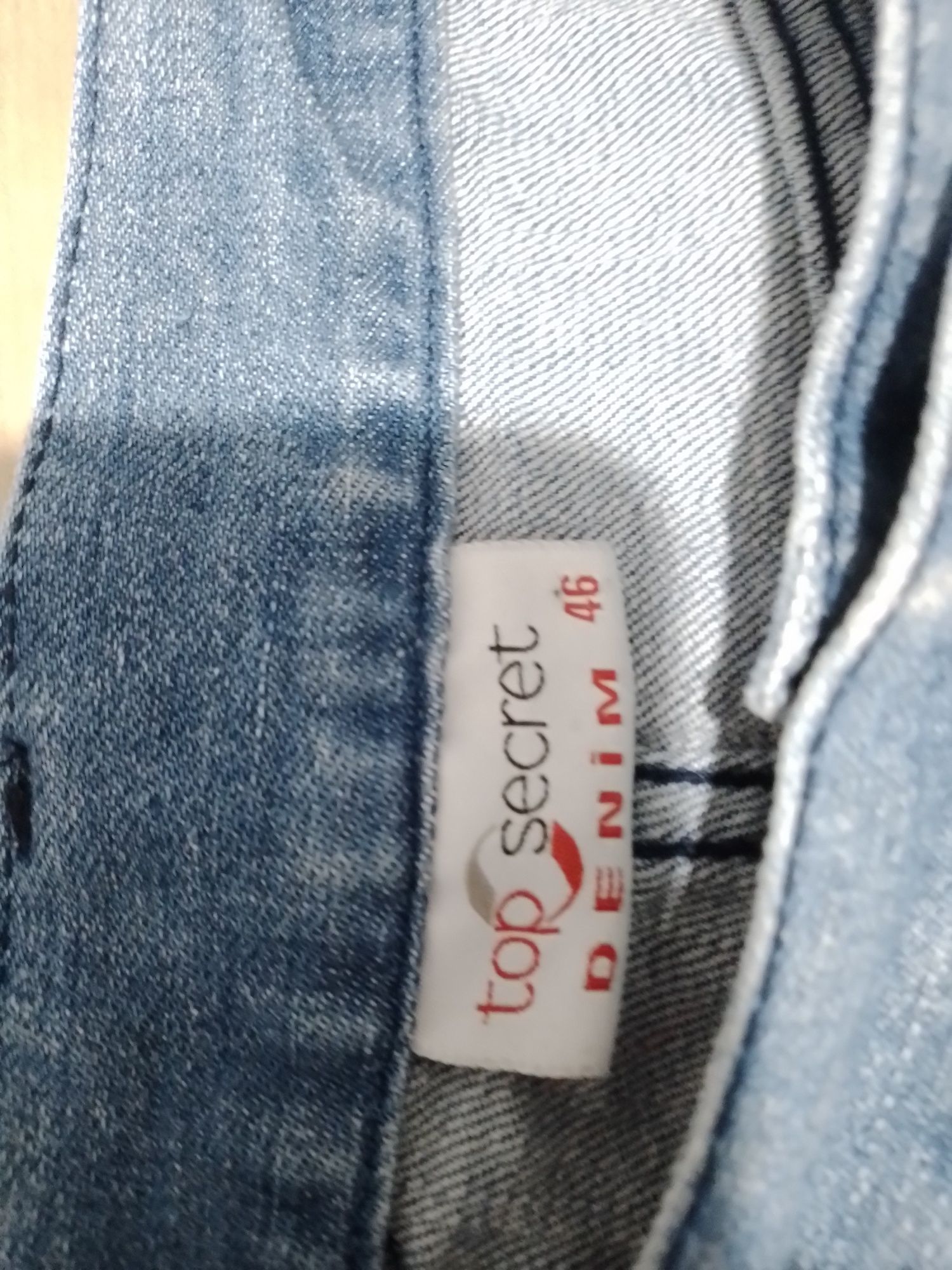 Blugi Denim măsura 46