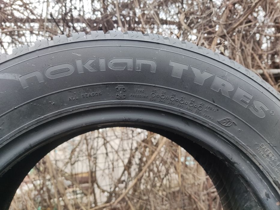 1бр. всесезонна гума 185/65/15 Nokian Season proof 
dot4520
7.9mm
Мног