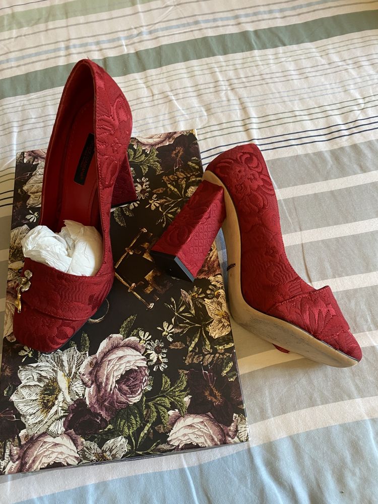 Pantofi deosebiti Dolce&Gabbana nr 38