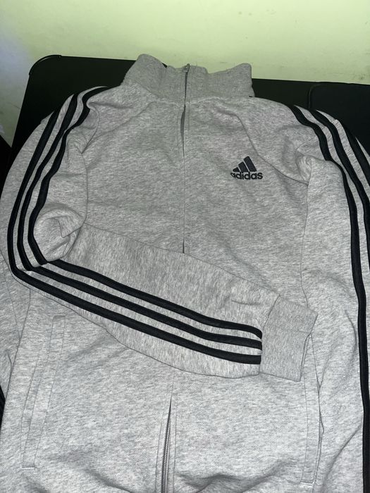 Adidas горнище сив