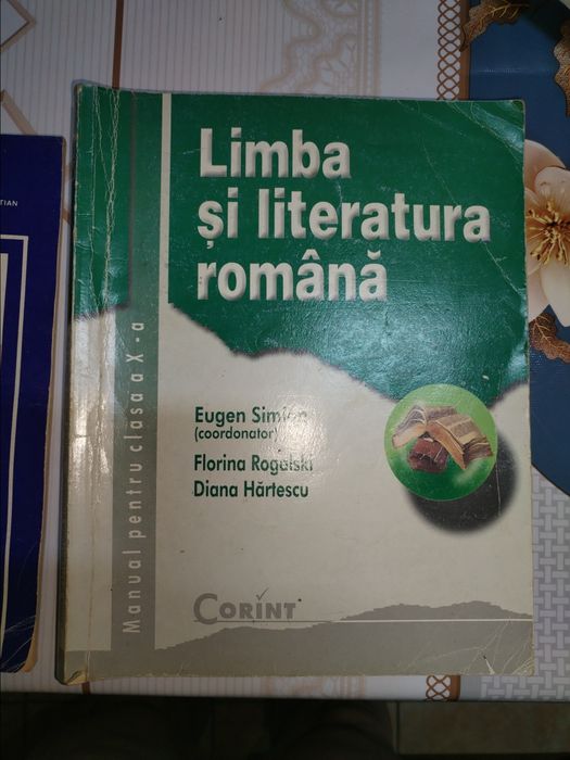 Manuale școlare și cărți