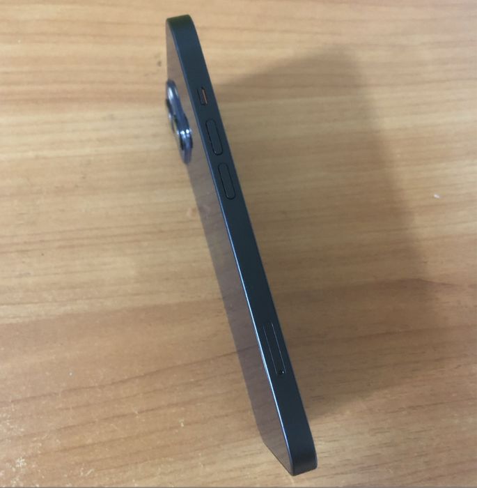 iPhone 13 128GB в  отличном состояний