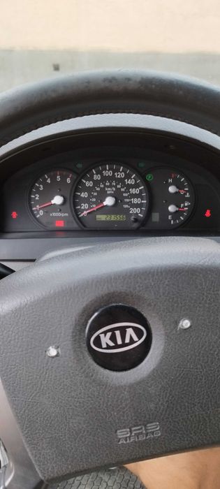 Vând KIA Sorento