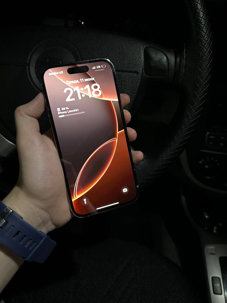 Iphone 14 Pro Gold