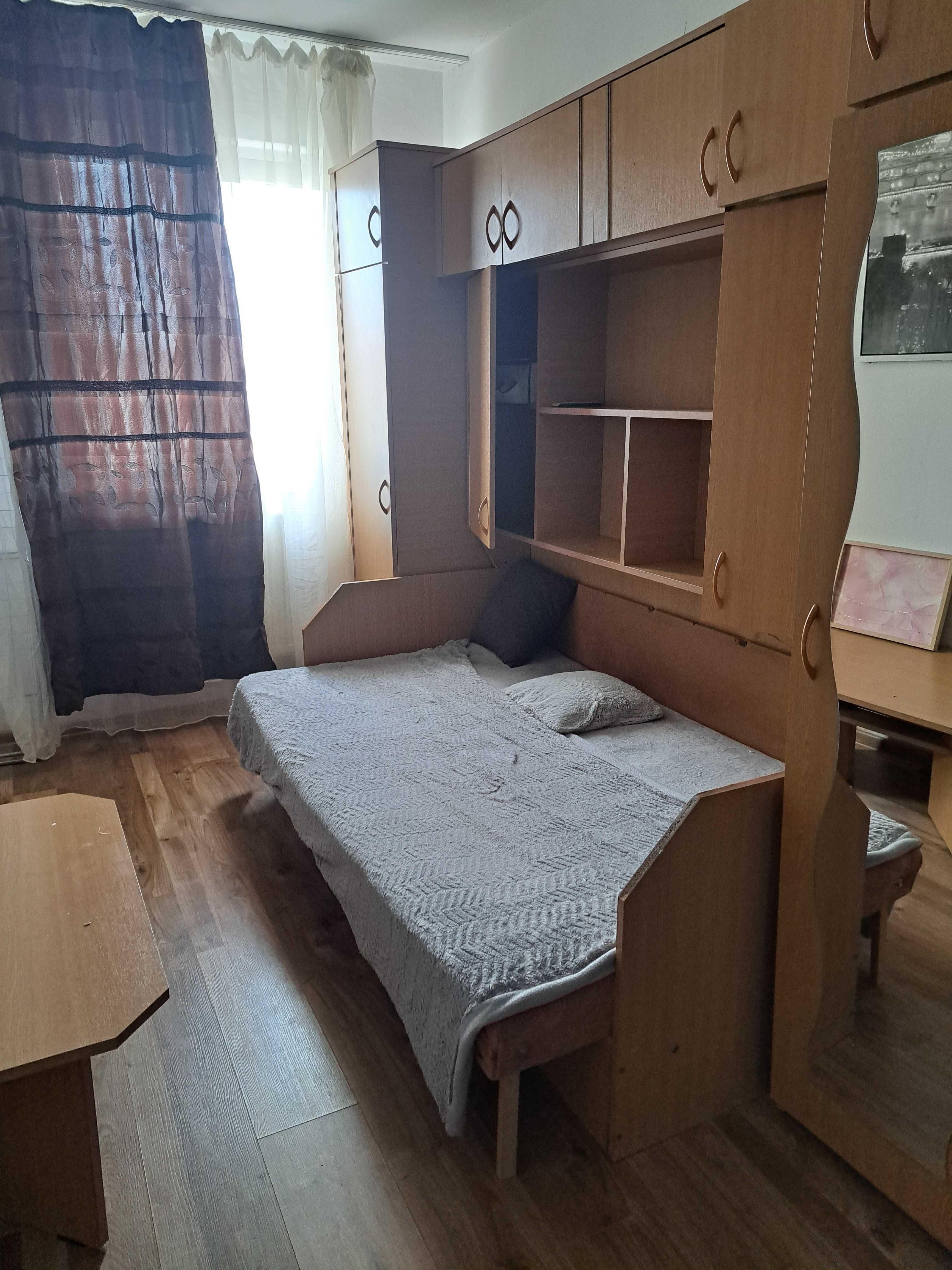 Garsoniera decomandata zona terezian