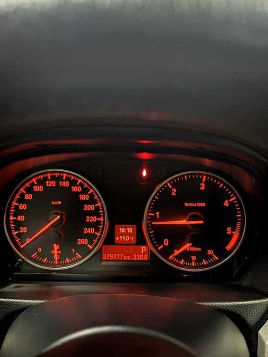 BMW 320d E90 | 2009 г. | 177 к. с. | Автоматик | Реални километри