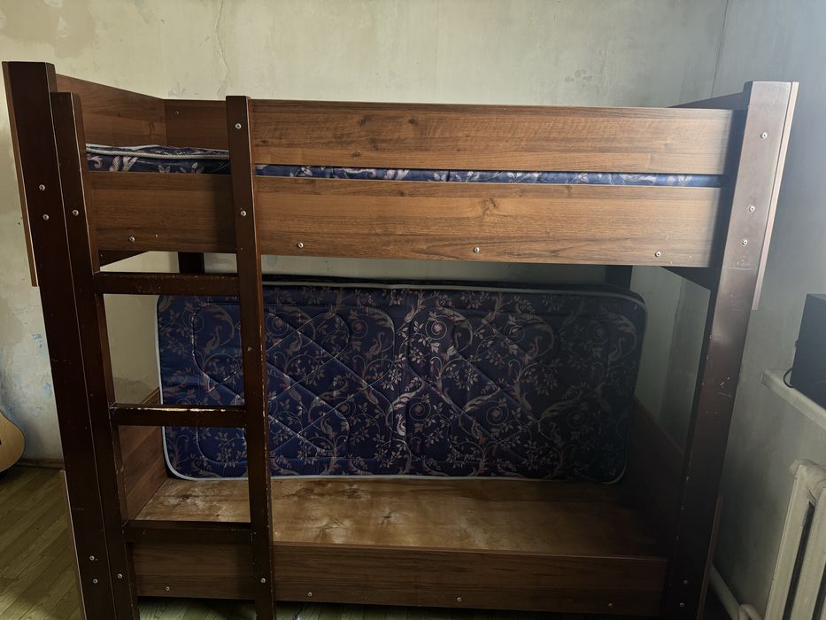 Кровать двухэтажный