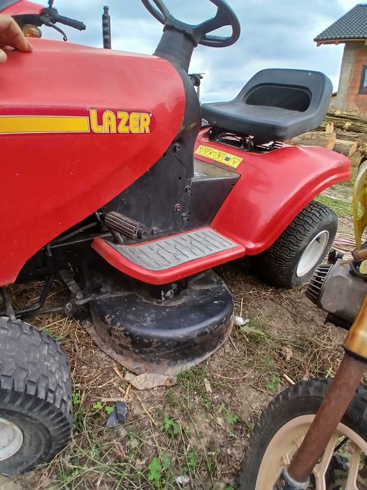 Vand doua tracotoras gavon