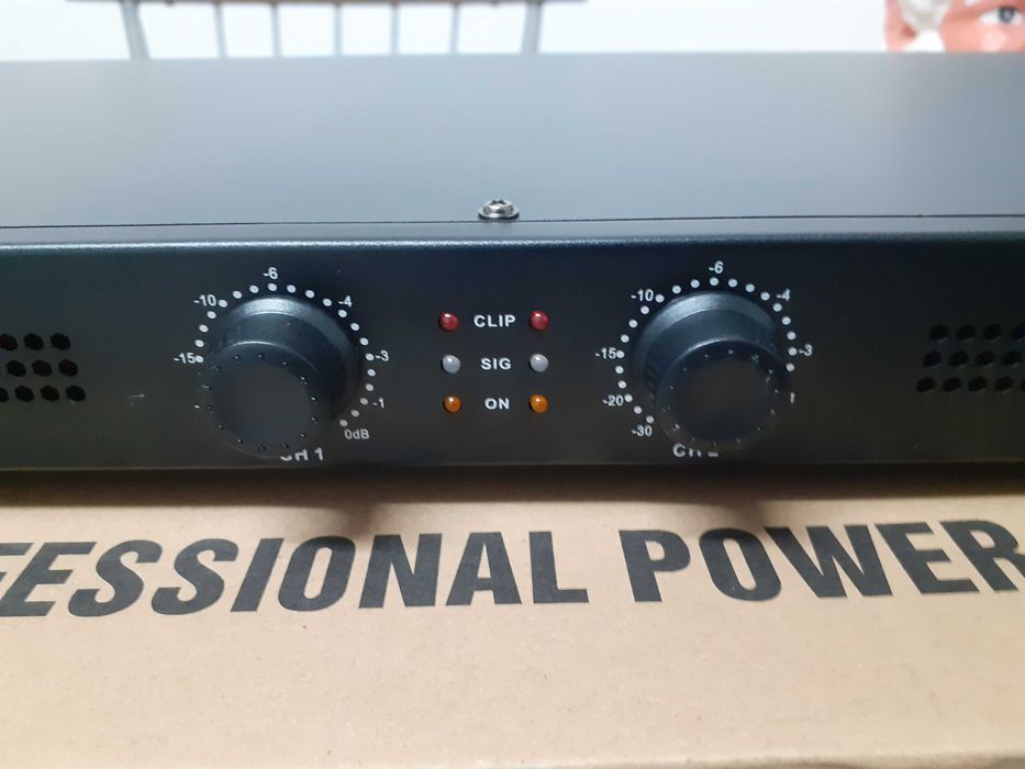 Statie de amplificare stereo 400w