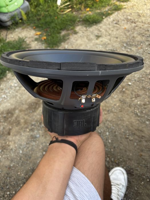 Vand Subwoofer jbl plus cutine magnat