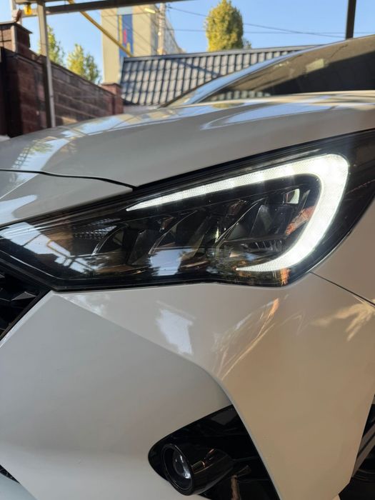 Оригинал LED фара Акцент левая