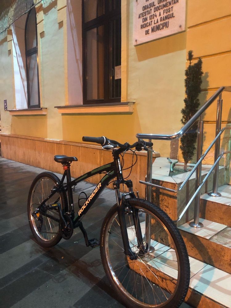 Vând Bicicletă ROCKRIDER ST50