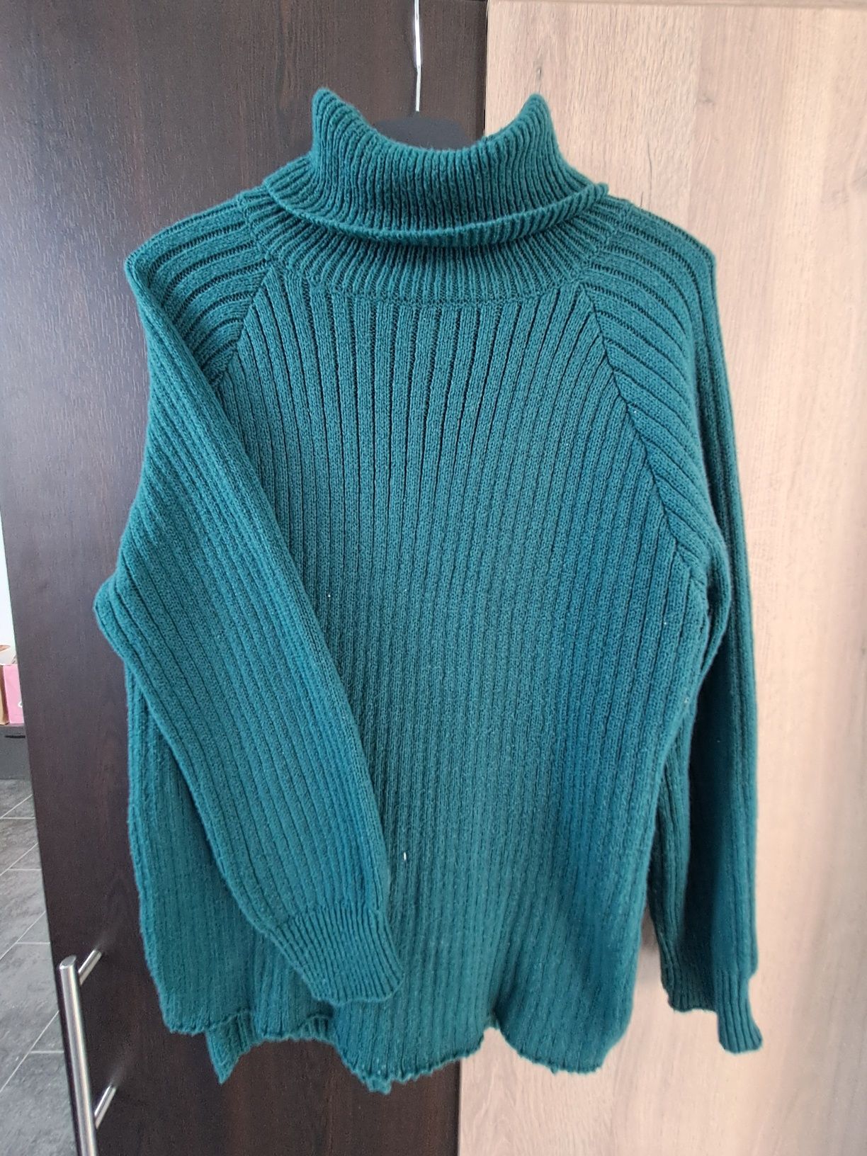 Bluza verde iarna