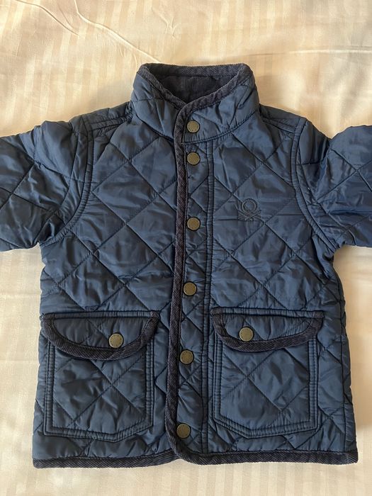 Яке Benetton за момче, като ново, тъмно син цвят