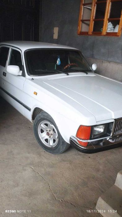 Vaz 3102 sotiladi
