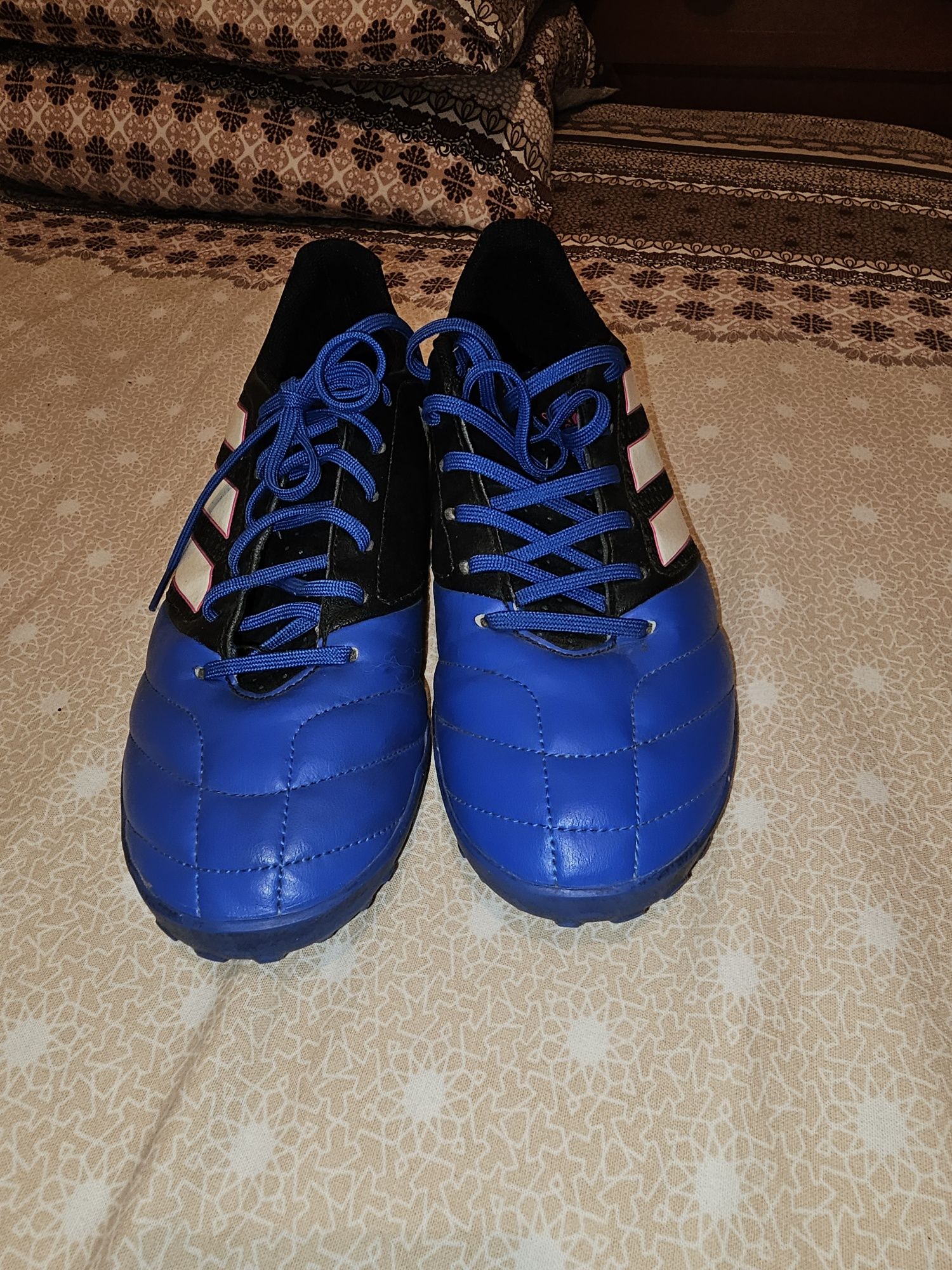 Adidasi sala adidas