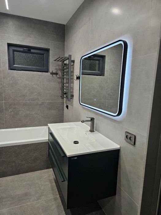 Квартира 15я горбольница  Ул. Новомосковская 3/4/4 70 кв.м