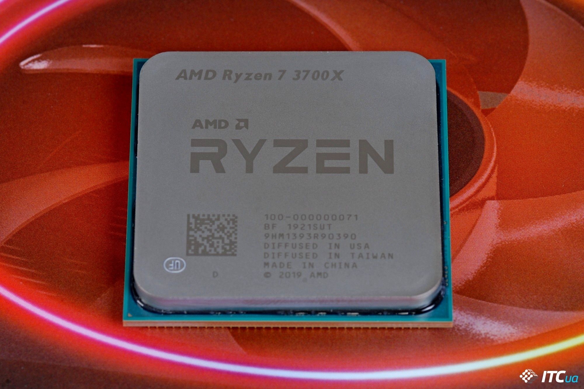 AMD Ryzen 7 3700x 8 ядер 16 потоков (TDP) 65Вт.