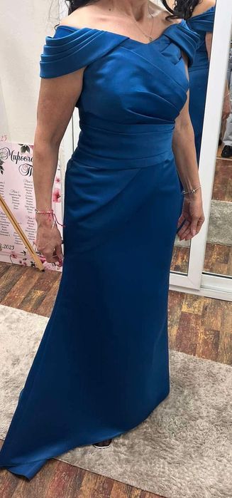 НОВА Официална/ Бална рокля с етикет