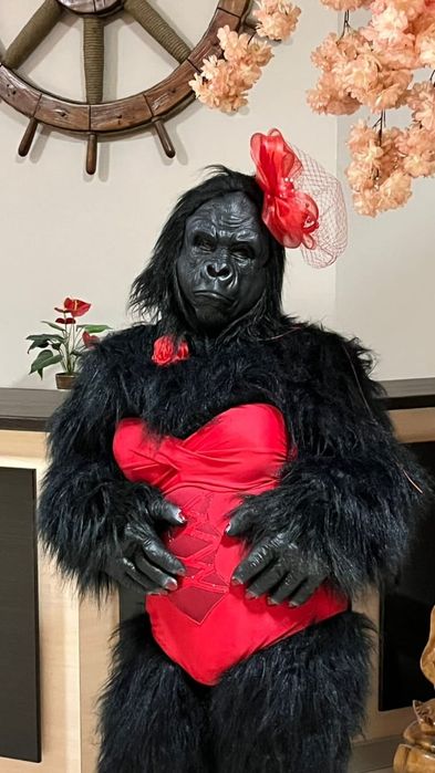 Горилла,Негритянка, Кайрат нуртас, ростовые куклы
