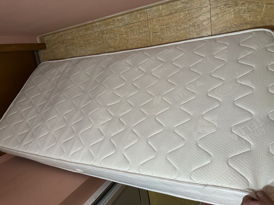 Промоция 300 кв2 броя Матраци 200/90 2 броя