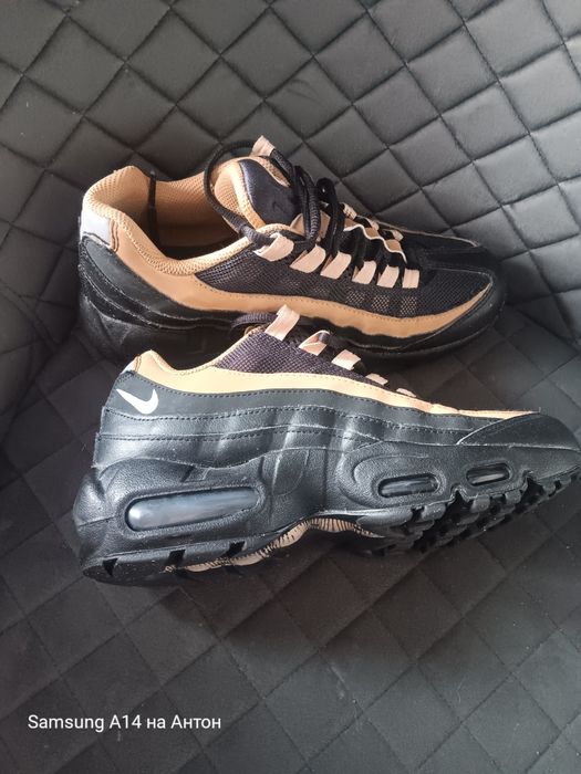 NIKE Air MAX 95 Black Elemental Gold