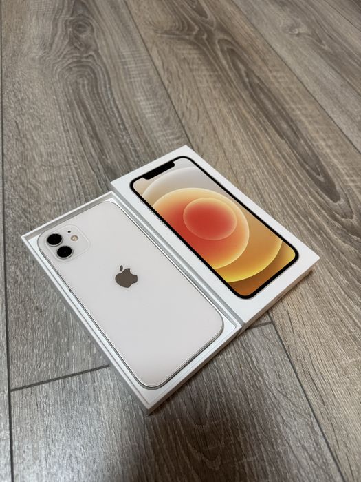 Vand iPhone 12 - 64 GB - Excelent