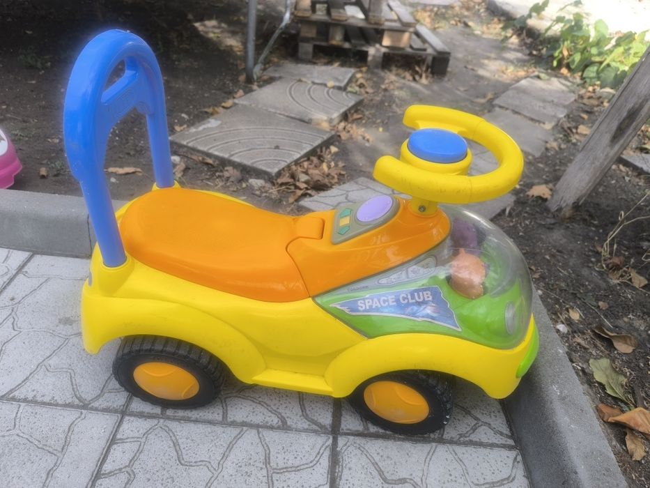 Детска кола за бутане
