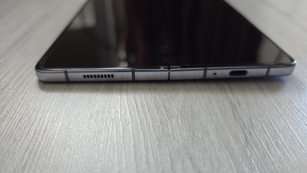 Samsung Z Fold 5 256Gb fără cartela SIM