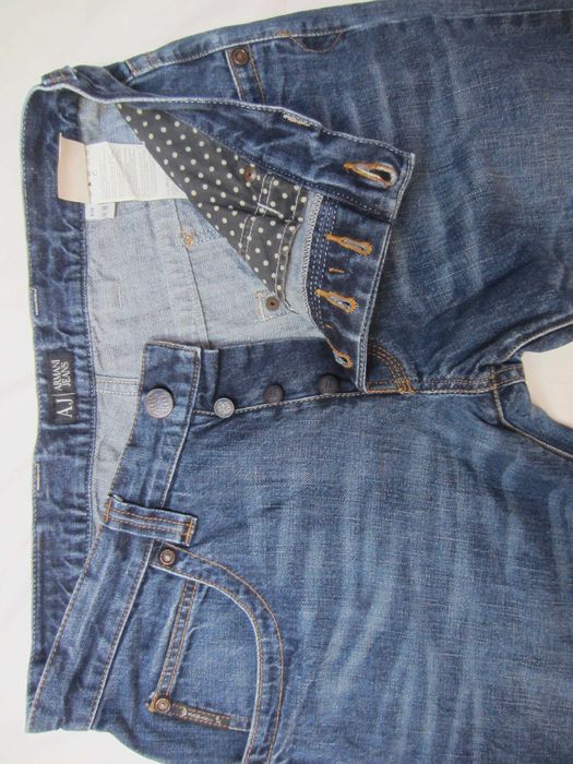 Blugi Armani W33 L32,Talie=86cm,Lung=106cm,drepti, 100%Bumbac, ca noi