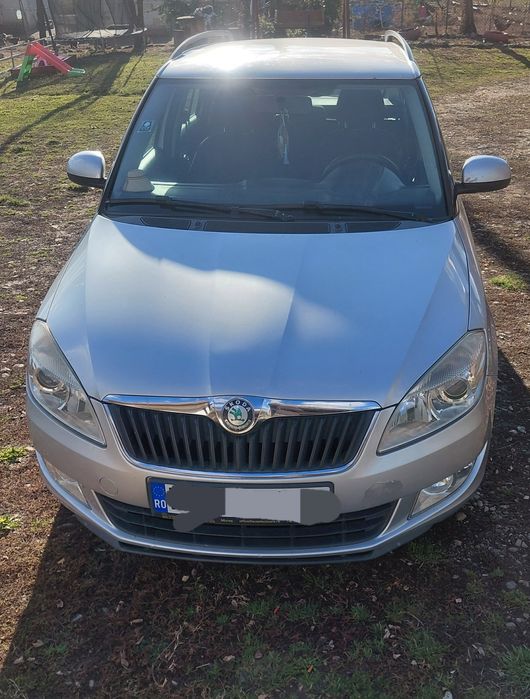 Vând Skoda fabia