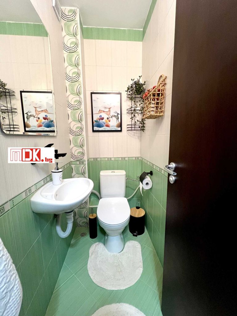 Продава се Тристаен апартамент в Пловдив, Въстанически - 95 кв.м за 1948 €/кв.м - Снимка #6