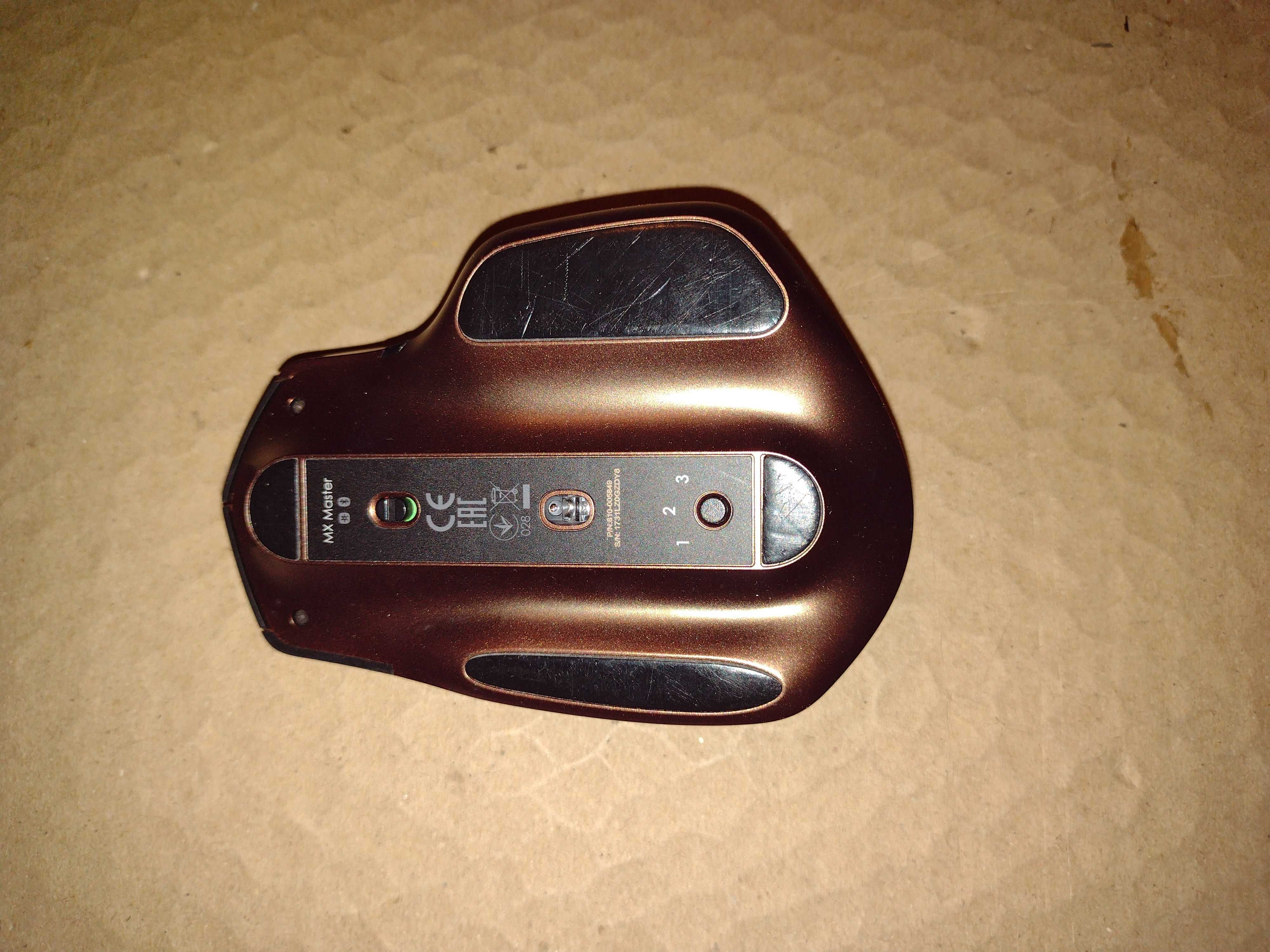 Mouse Wireless Logitech MX Master M R0066 1600 DPI  USB