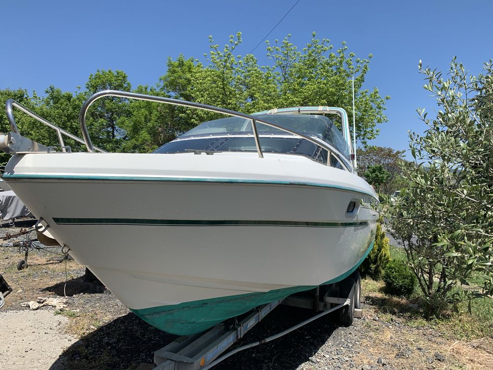 Лодка Jeanneau Leader 650